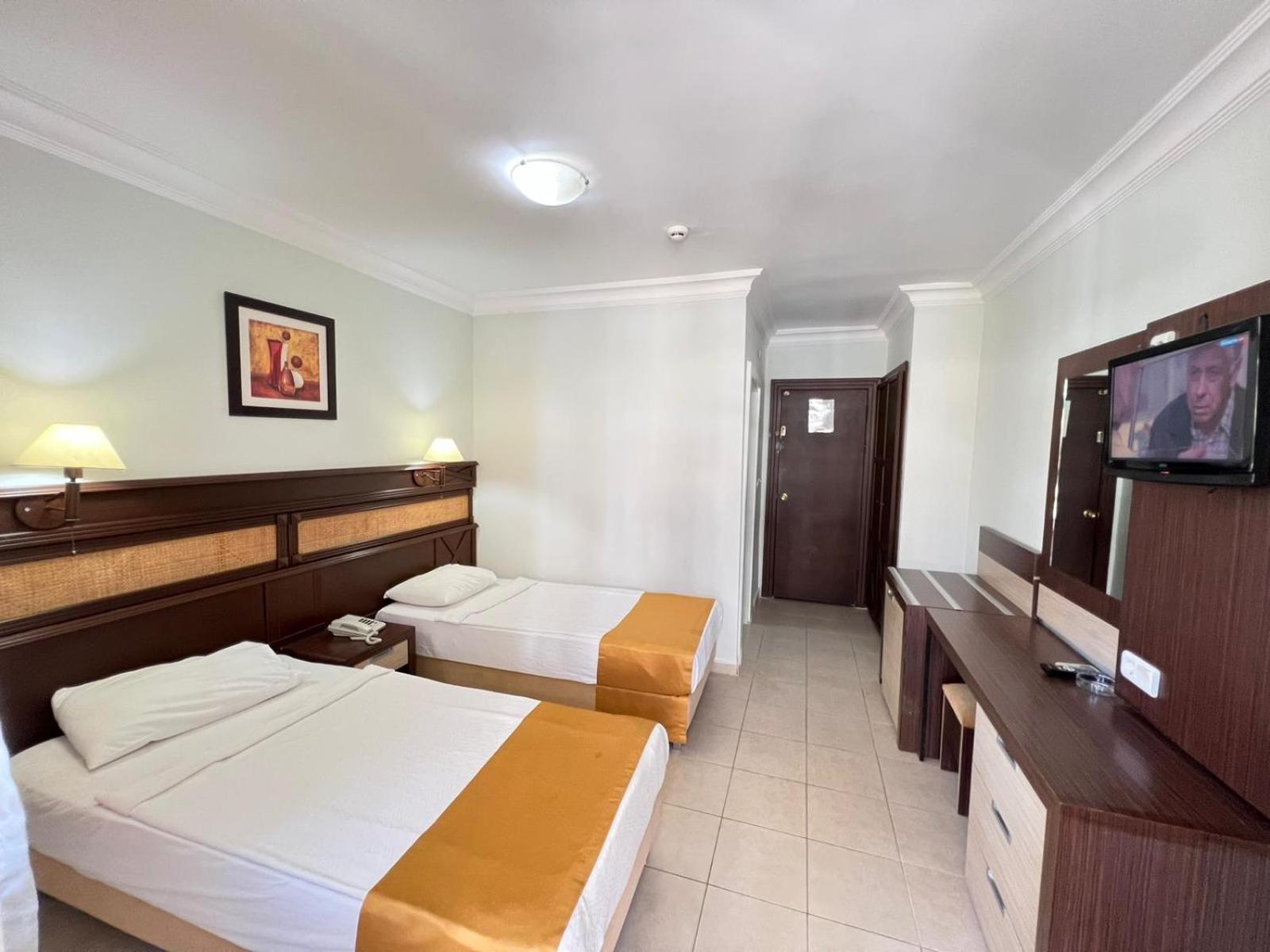 Kleopatra Ada Hotel Alanya Exterior photo
