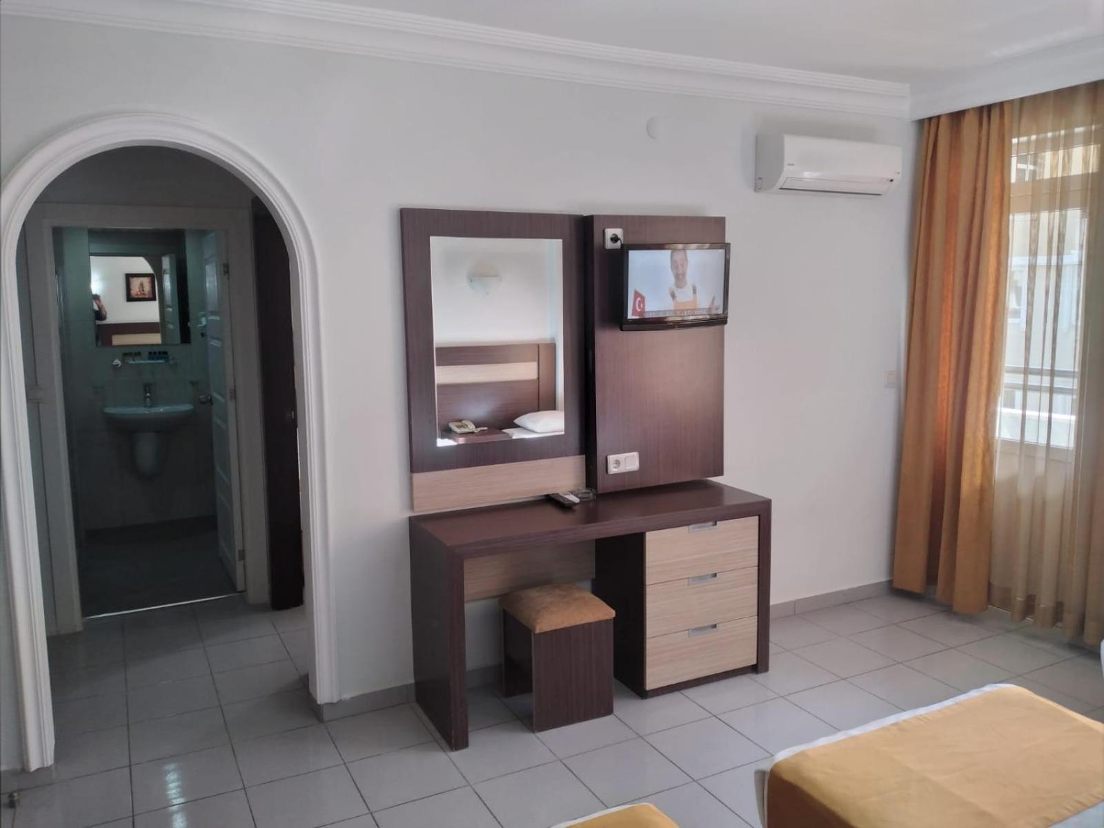 Kleopatra Ada Hotel Alanya Exterior photo